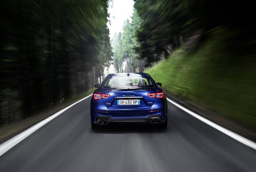  Maserati Ghibli S Q4 GranSport Carbon Pack 2017 года  (фото 41 из 44)